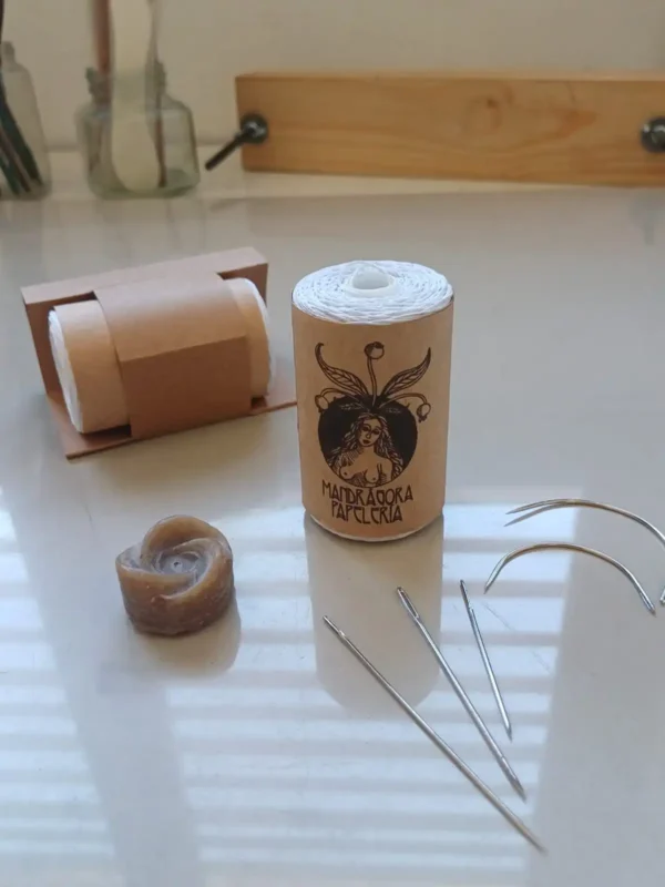 Set de hilo y agujas para encuadernar - Imagen 2